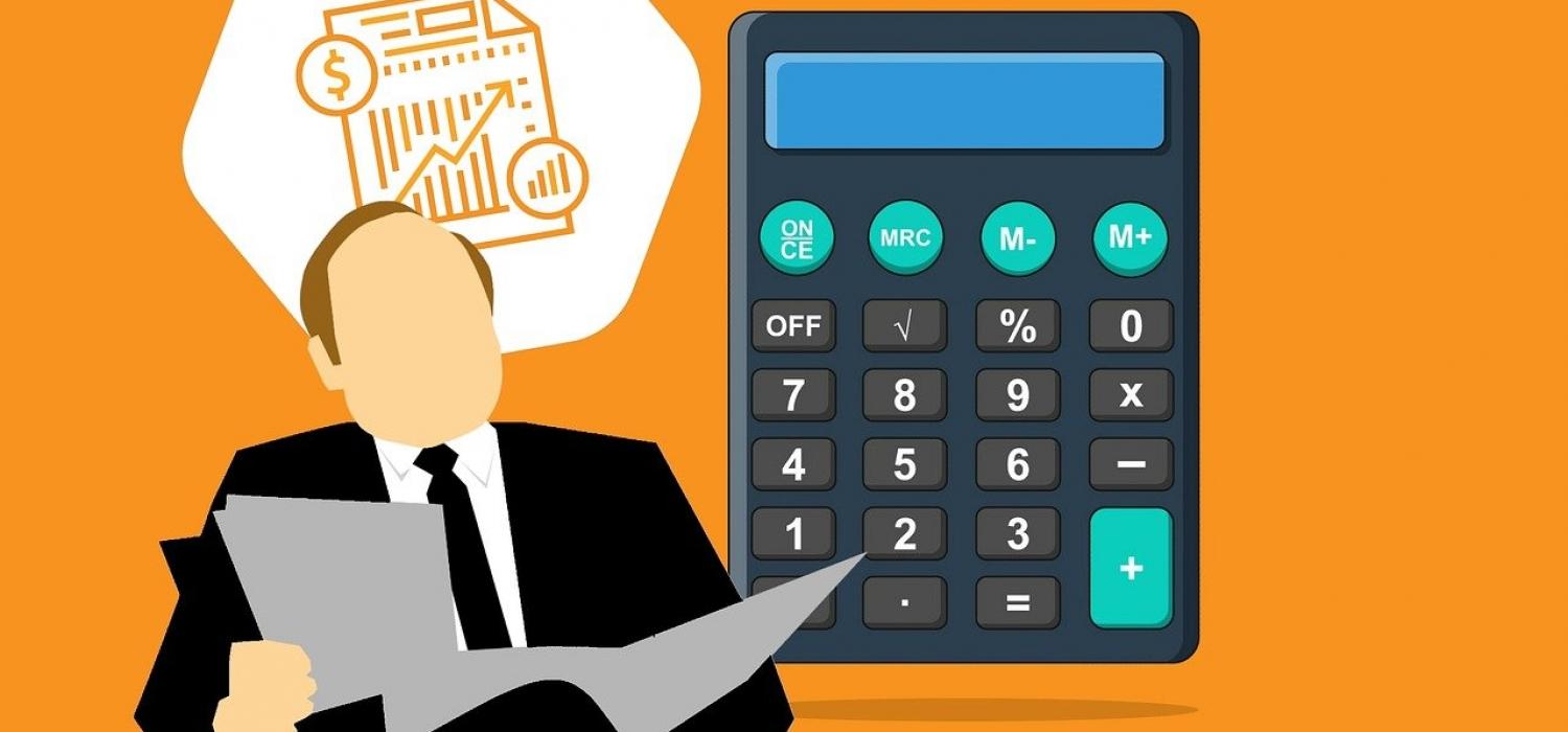 accountant-36812271280.jpg