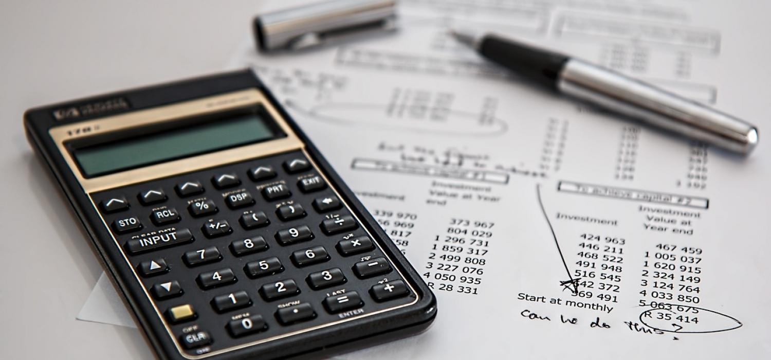 calculator-3855061280.jpg